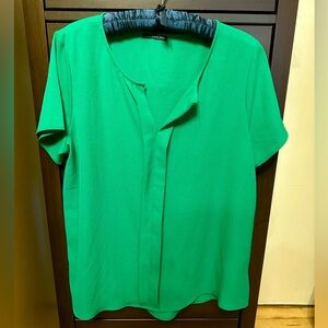 Kelly Green West Kei Top by Stitch Fix • Large